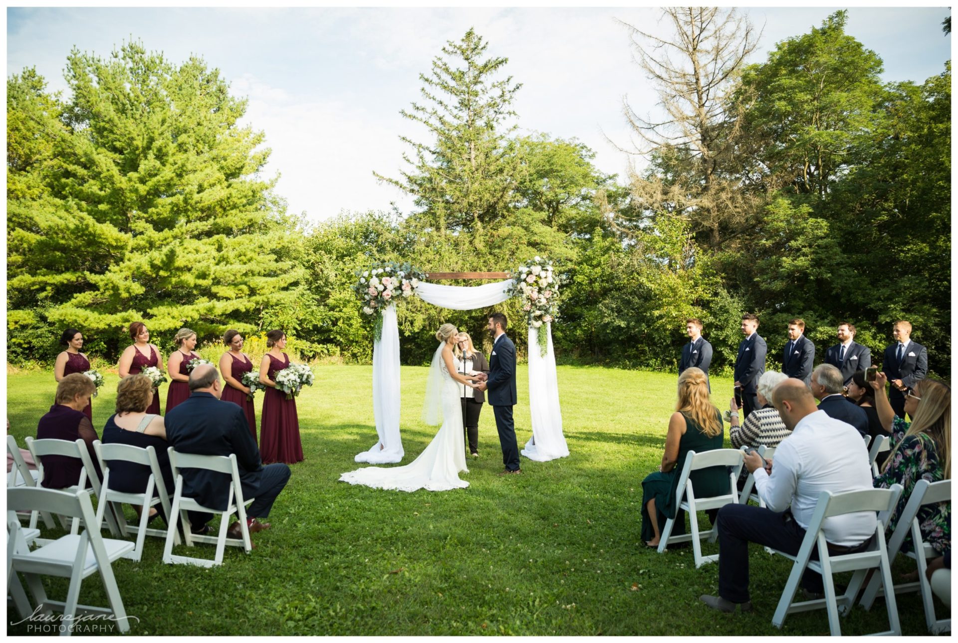 Glacier Hills County Park Wedding - LauraJane Photography